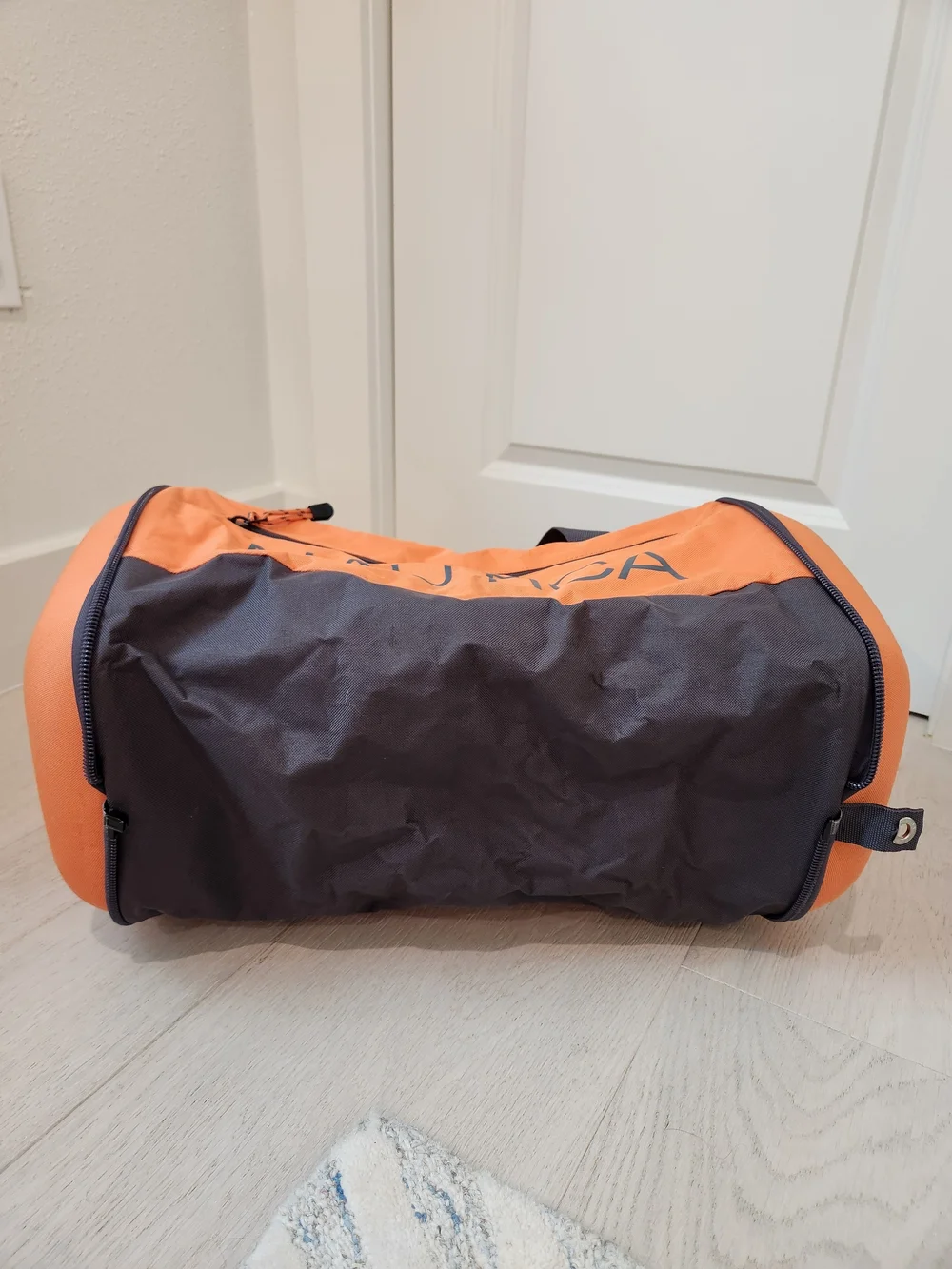 Nautica Duffle Bag Collapsable Orange Embossed Sail Logo Hard Clam Shell Case